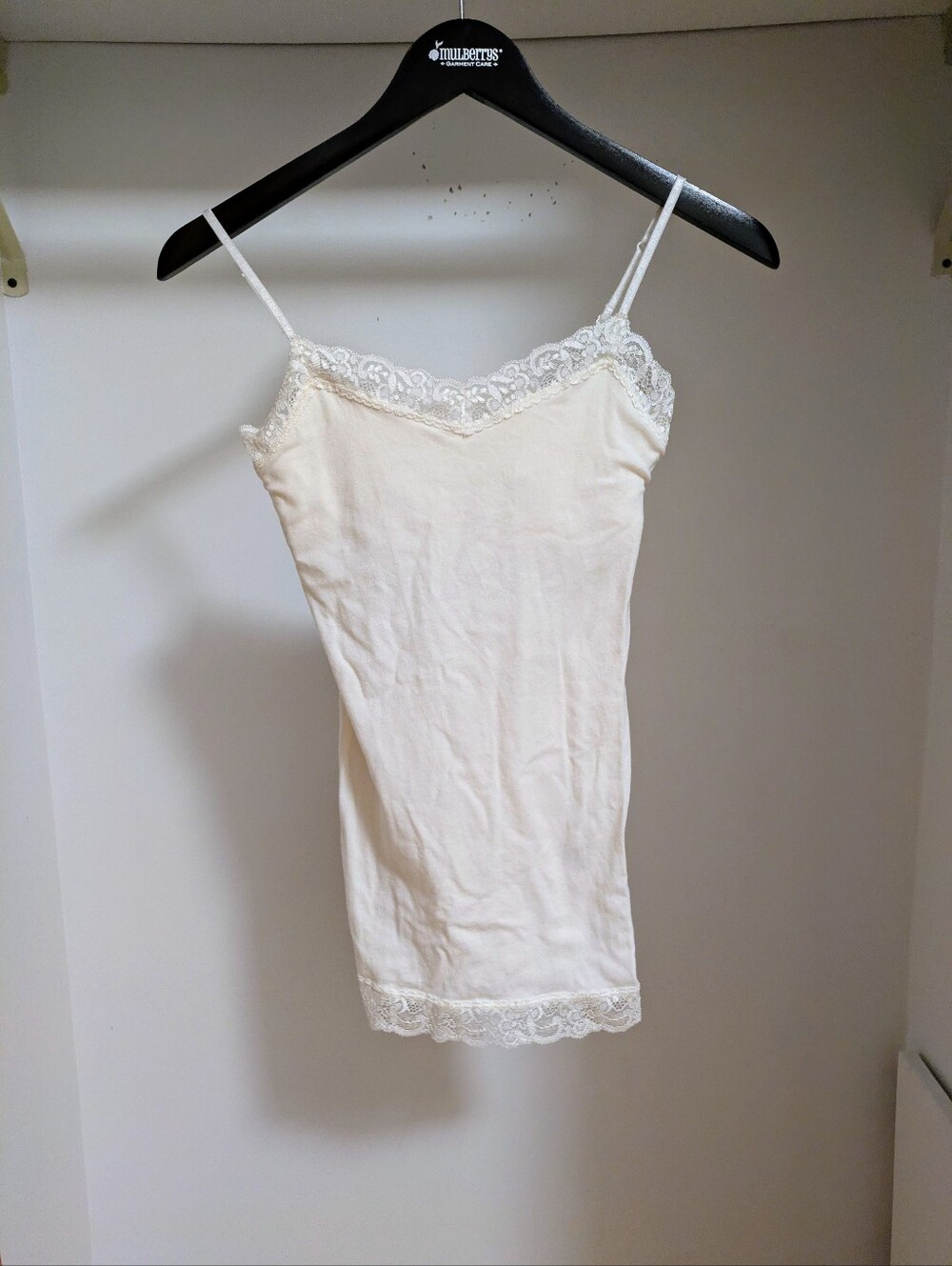 NWOT Aeropostale white lace trim cami tank top size small